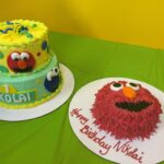 Elmo birthday cake and elmo cake.