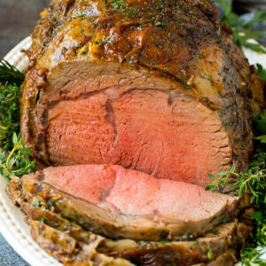 Garlic Herb Roasted Prime Rib Dinner 15-20